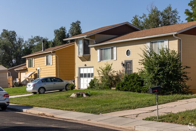 About Stratmoor Valley Schools, Demographics, Things to Do