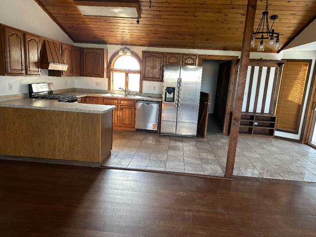 5963 W Chadwick Rd, Dewitt, MI 48820 - photo 4