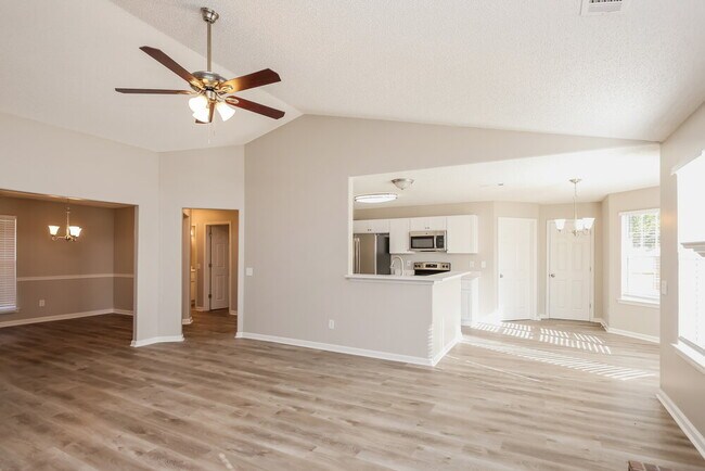 259 Natchez Cir, Winder, GA 30680 - photo 3