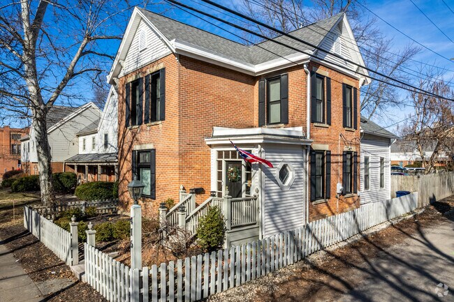 Some single-family homes in Harrison West have fenced in yards.