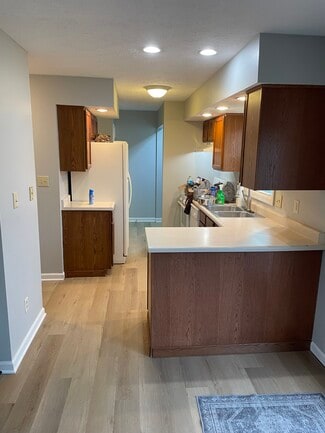 630 Eugene Ct, Greenwood, IN 46142