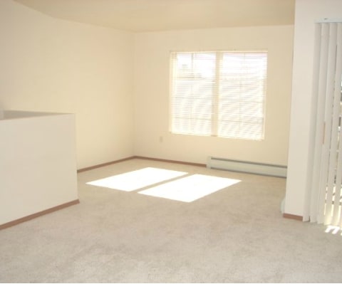 Foxwood Crossing, Neenah, WI 54956 - photo 3