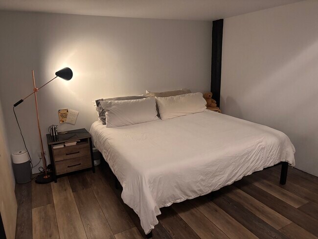 King Bed Master Bedroom