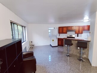 12912 Kew Gardens Rd Unit 3, Jamaica, NY 11415