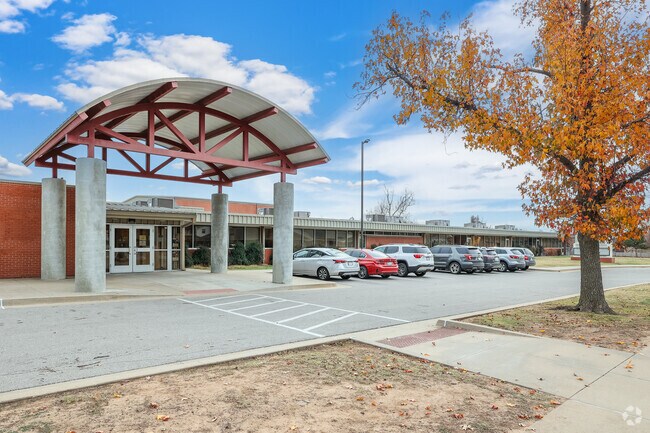 Belle Isle Middle School has earned a B+ rating on niche.