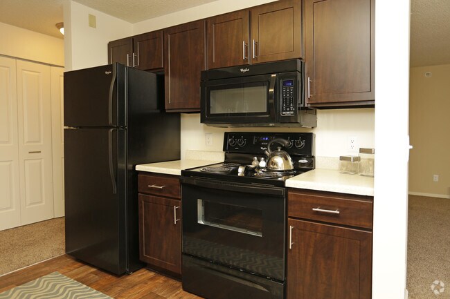 The Woodlands of Minnetonka Apartments, Minnetonka, MN 55305 - photo 7