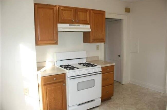 2846 East Ave, Columbus, OH 43202 - photo 5