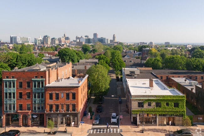 Allentown is the artistic and entertainment heart of Buffalo with plenty of bars and shops.