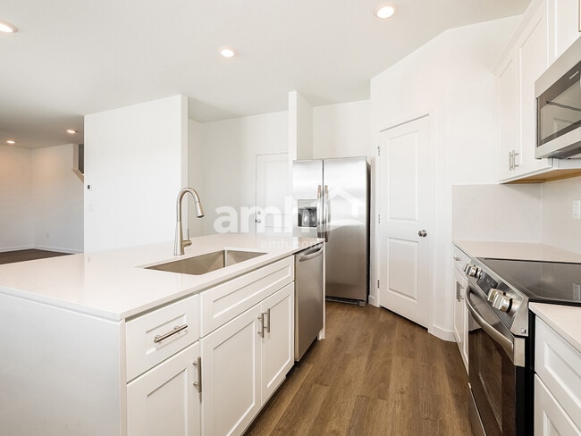 2348 Devin Ave, Carson City, NV 89701 - photo 3