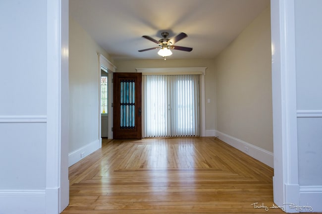 Gresley Residence, Manchester, NH 03104 - photo 5