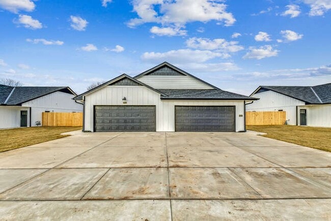 4628 S Kessler Cir, Wichita, KS 67217 - photo 3