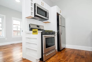140 Chelsea St Unit 3, Boston, MA 02128
