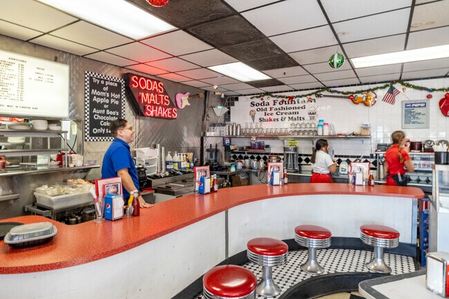 Grab an old fashioned ice cream at Little Anthony’s Diner in Palo Verde Park.