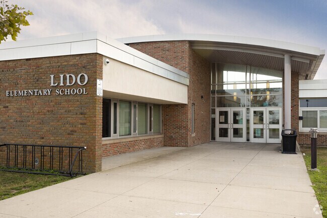 Lido Elementary School in Long Beach, NY is a highly rated public elementary school.