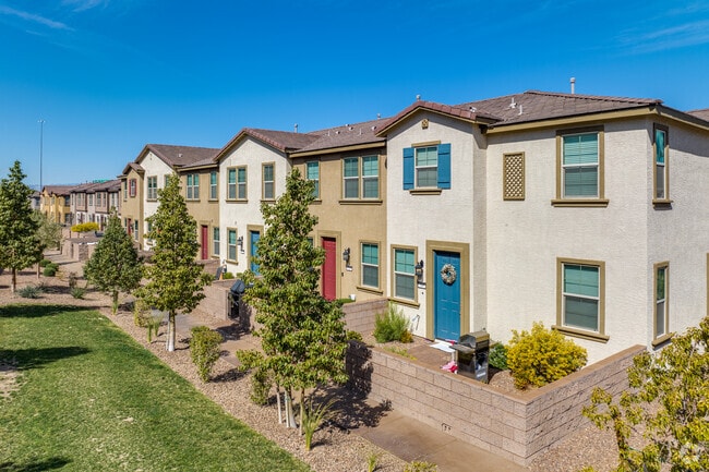 Townhomes in Downtown Henderson are one option for residents moving to Henderson Nevada.