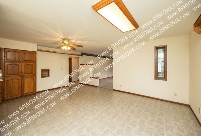 605 4th Ave, Slater, IA 50244 - photo 2