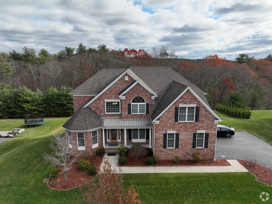 151 Mohawk Path, Holliston, MA 01746 - photo 2