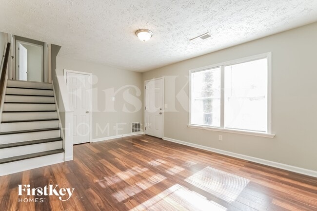 680 Springhollow Ln SW, Marietta, GA 30008 - photo 3