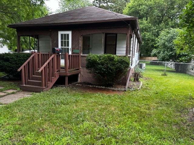 1610 Ashman St, Midland, MI 48640 - photo 2