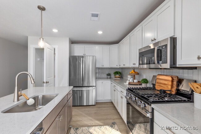 6116 Burgess Dr, Spring Lake, MI 49456 - photo 3