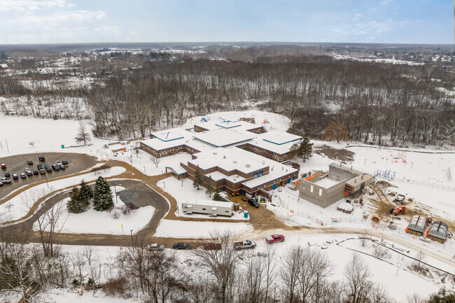 An aerial of Horizon Elementary School and their construction project.
