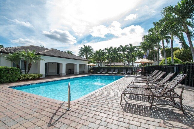 Legacy Palm Isle, Miami, FL 33172 - photo 7