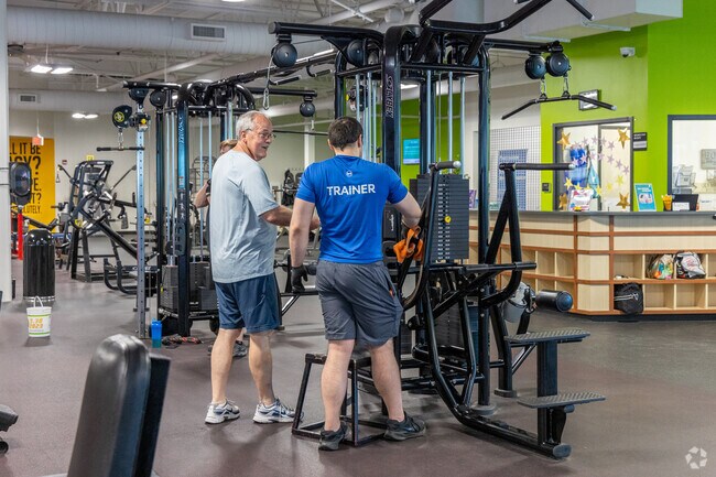Glenwood residents receive personal training at the Ascension St. Vincent YMCA.