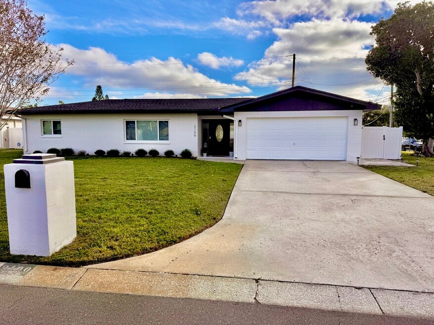 2109 Academy Dr, Clearwater, FL 33764 - photo 1