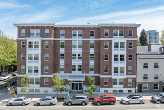 680 NW 18th Ave, Portland, OR 97209