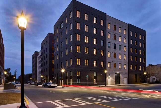 110 Ann St unit ID1321211P, Savannah, GA 31401 - photo 5