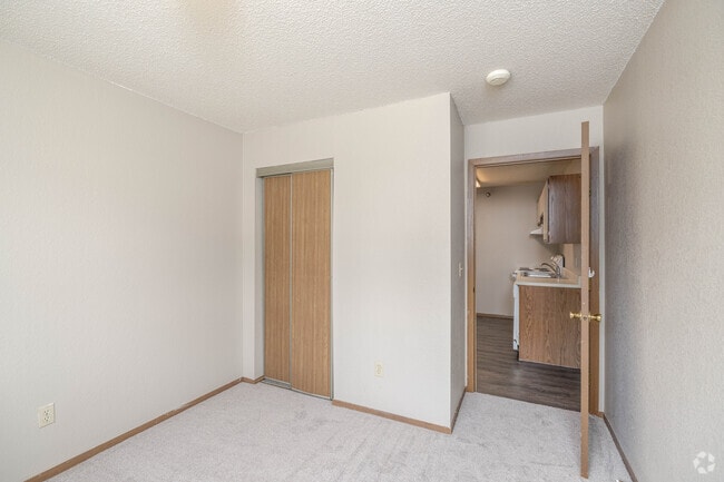 2BR,1BA - 800SF - Secondary Bedroom
