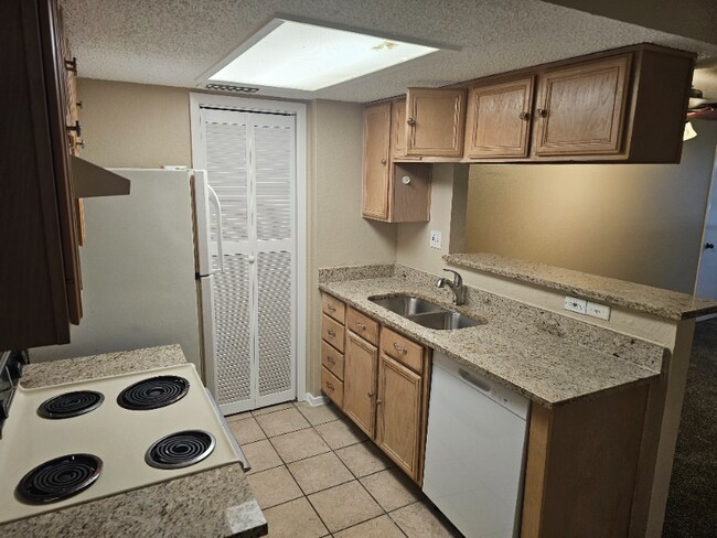 2400 Jupiter Rd unit 9, Plano, TX 75074 - photo 5