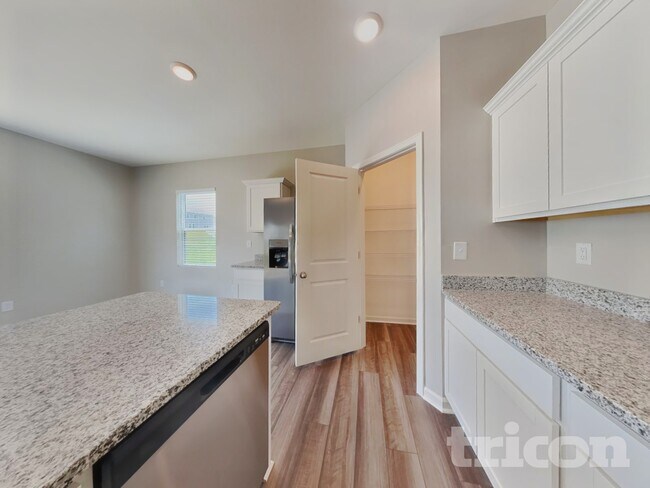 229 Babbling Brk Dr, Clayton, NC 27520 - photo 5