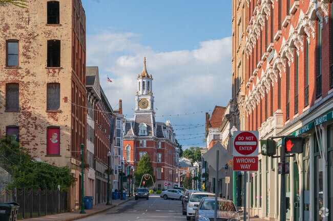 Downtown Norwich offers a delightful mix of eateries and unique small businesses to explore.