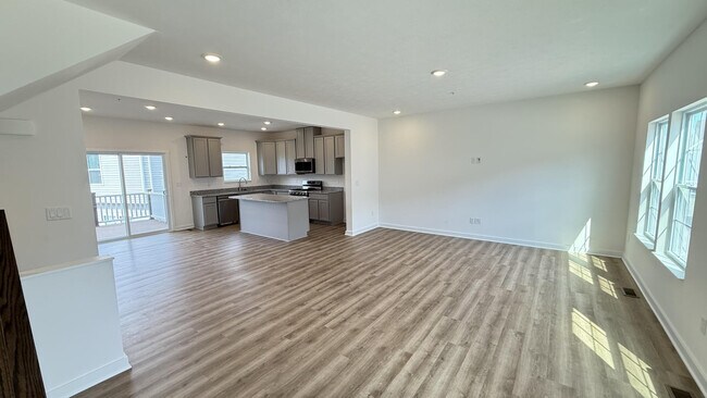 179 Lockheed Dr, Moon Township, PA 15108 - photo 2