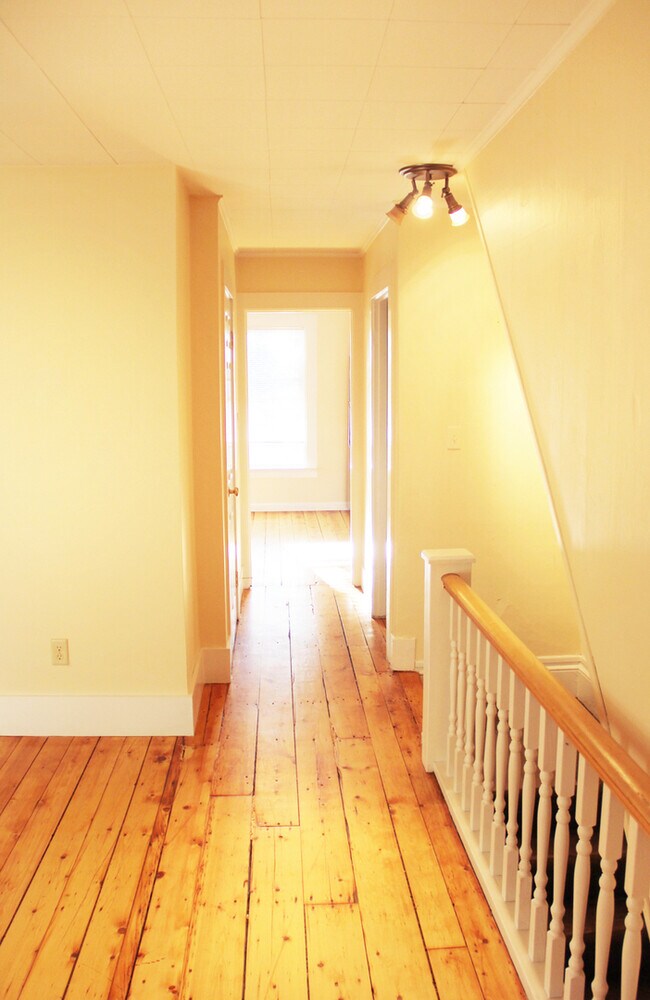 145 N Union St unit 2, Burlington, VT 05401 - photo 3