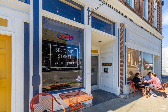 Second Street Coffee House is the local hangout in downtown Pulaski.