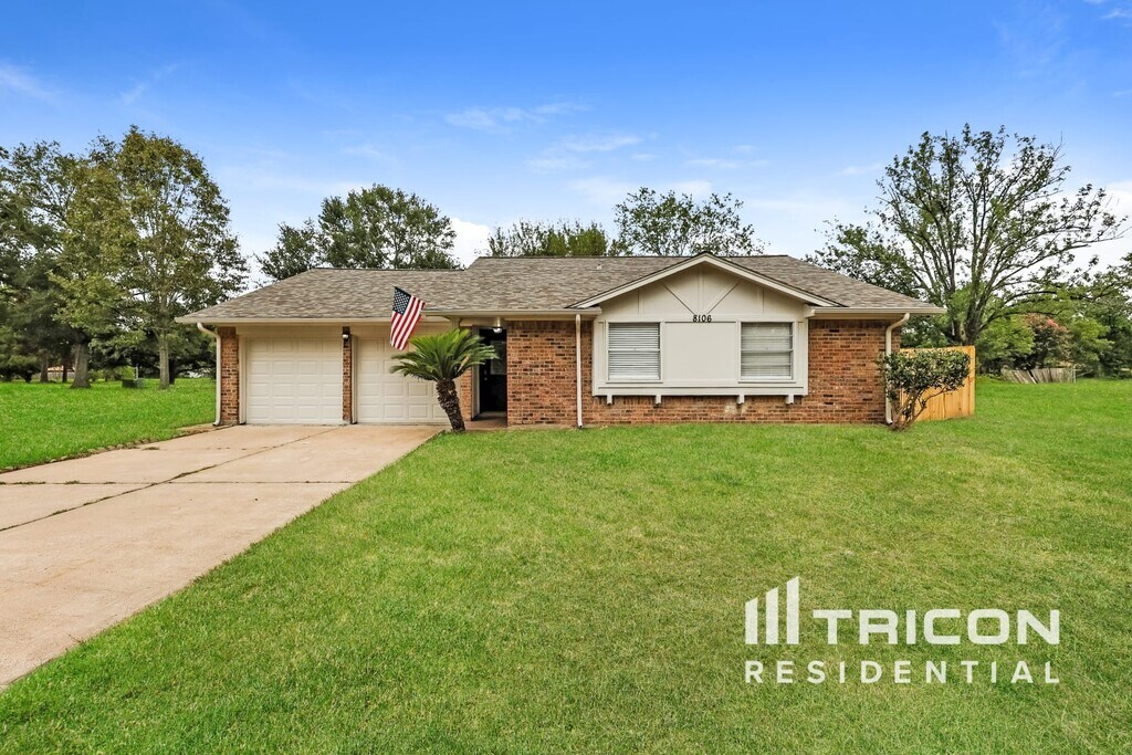 8106 Shady Grove Dr, Houston, TX 77040
