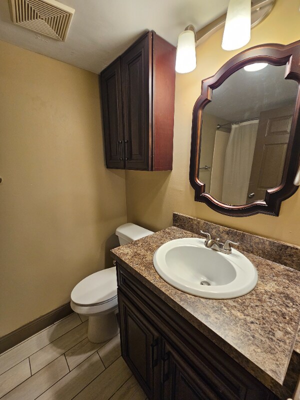 1800 Knox St unit 1822 apt 08, Lincoln, NE 68521 - photo 5