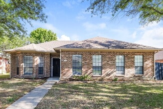 1029 Primrose St, Mesquite, TX 75149