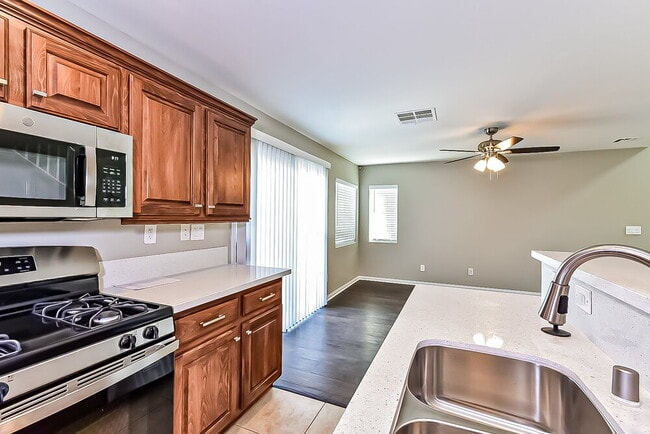 3948 Beverly Elms St, Las Vegas, NV 89129 - photo 7