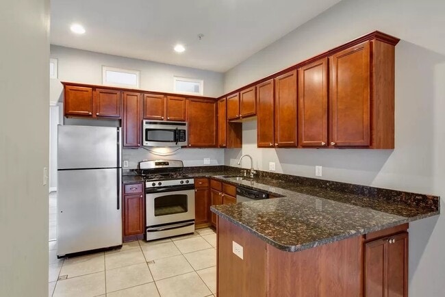 1226 Saint Paul St unit 2, Baltimore, MD 21202 - photo 5