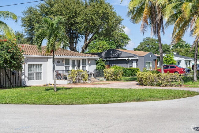 Rows of charming houses line the peaceful streets of Royal Poinciana.