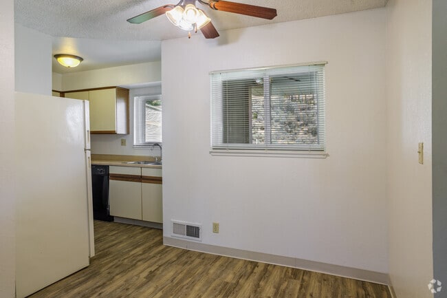 1BR, 1BA- 655SF