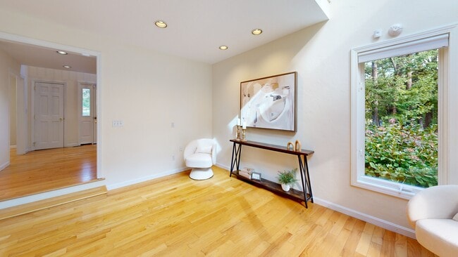 28 Garvey Rd, Framingham, MA 01701 - photo 3