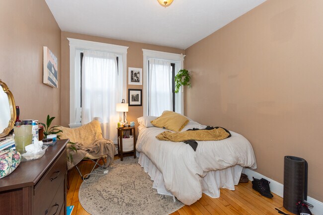 10 Glenville Ave unit 4, Allston, MA 02134 - photo 4