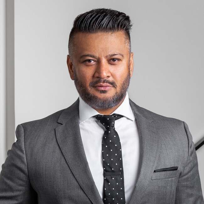Agent Photo