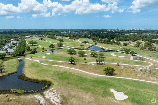 Bobby Jones Golf Club is a retreat in the heart of Fruitville.