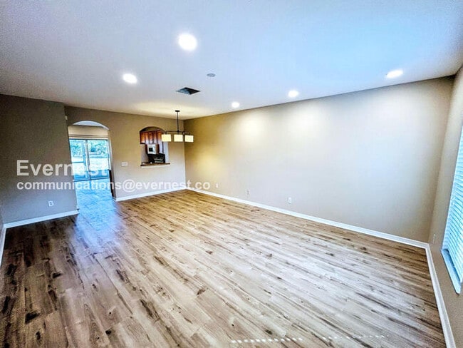 16351 Swan View Cir, Odessa, FL 33556 - photo 6