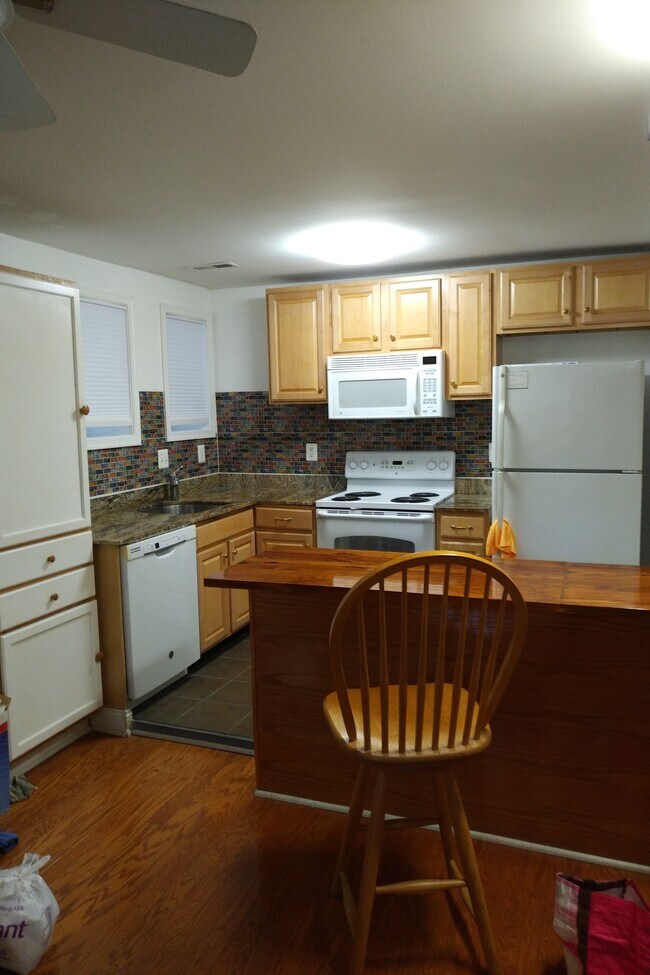 901 French St NW Unit 901 UNIT B, Washington, DC 20001